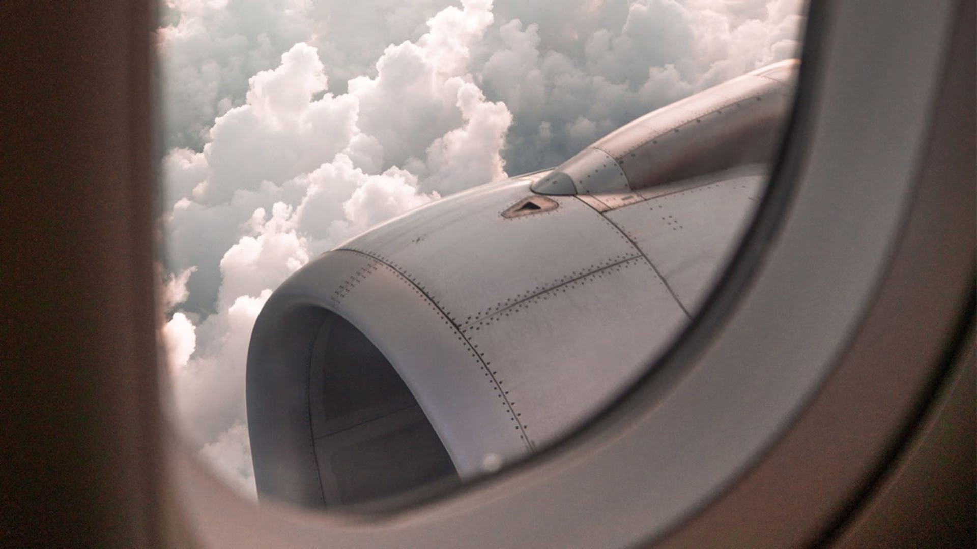 Reducing friction in wingflaps3