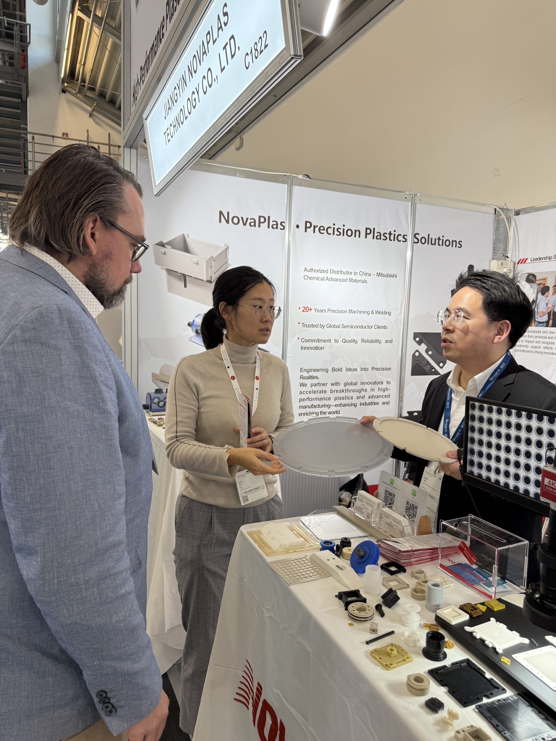 NOVAPLAS Showcases at SEMICON Europa 2025, Engaging with Global Partners Together with Mitsubishi MCAM31
